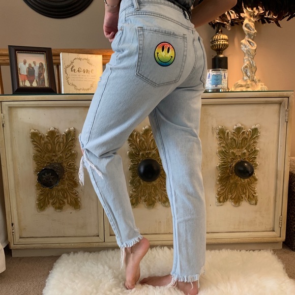 Host Pick! Sequin Smiley Face Patch Distressed Jeans Light Wash Boyfriend Jeans - Picture 4 of 16